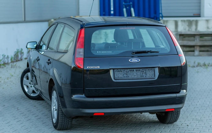 Ford Focus cena 11500 przebieg: 181569, rok produkcji 2007 z Góra małe 667